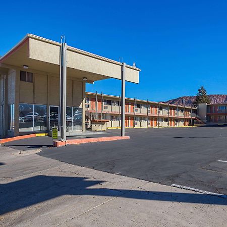 Rodeway Inn Cedar City Exterior photo