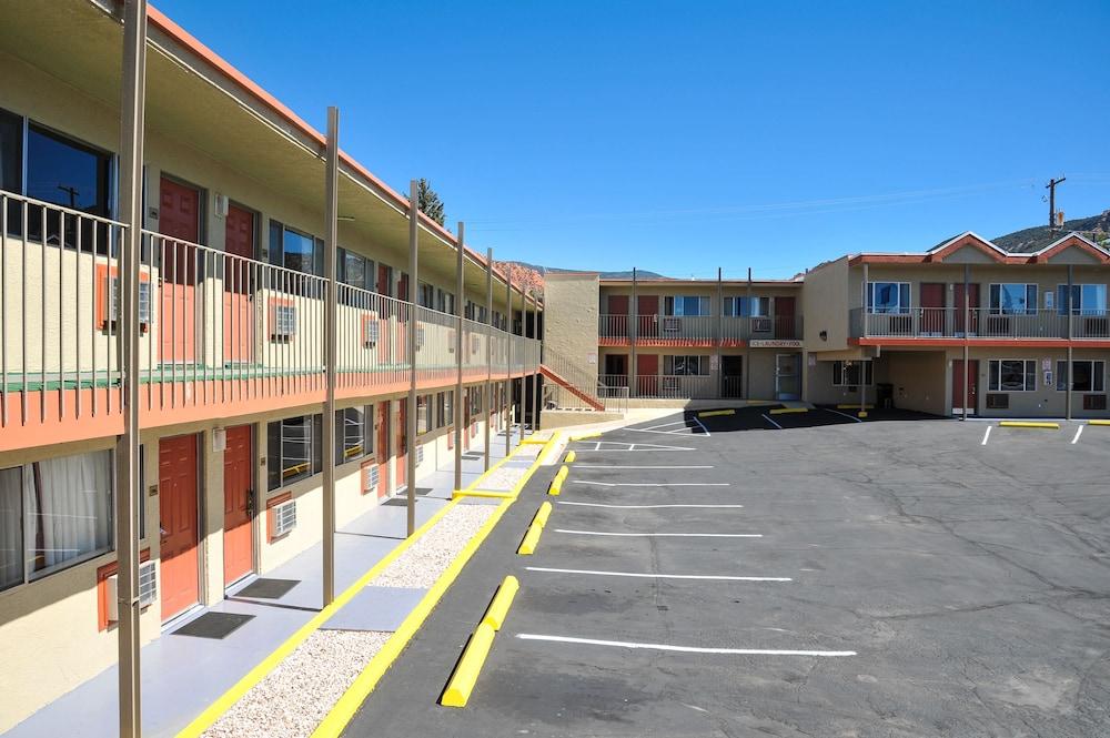 Rodeway Inn Cedar City Exterior photo