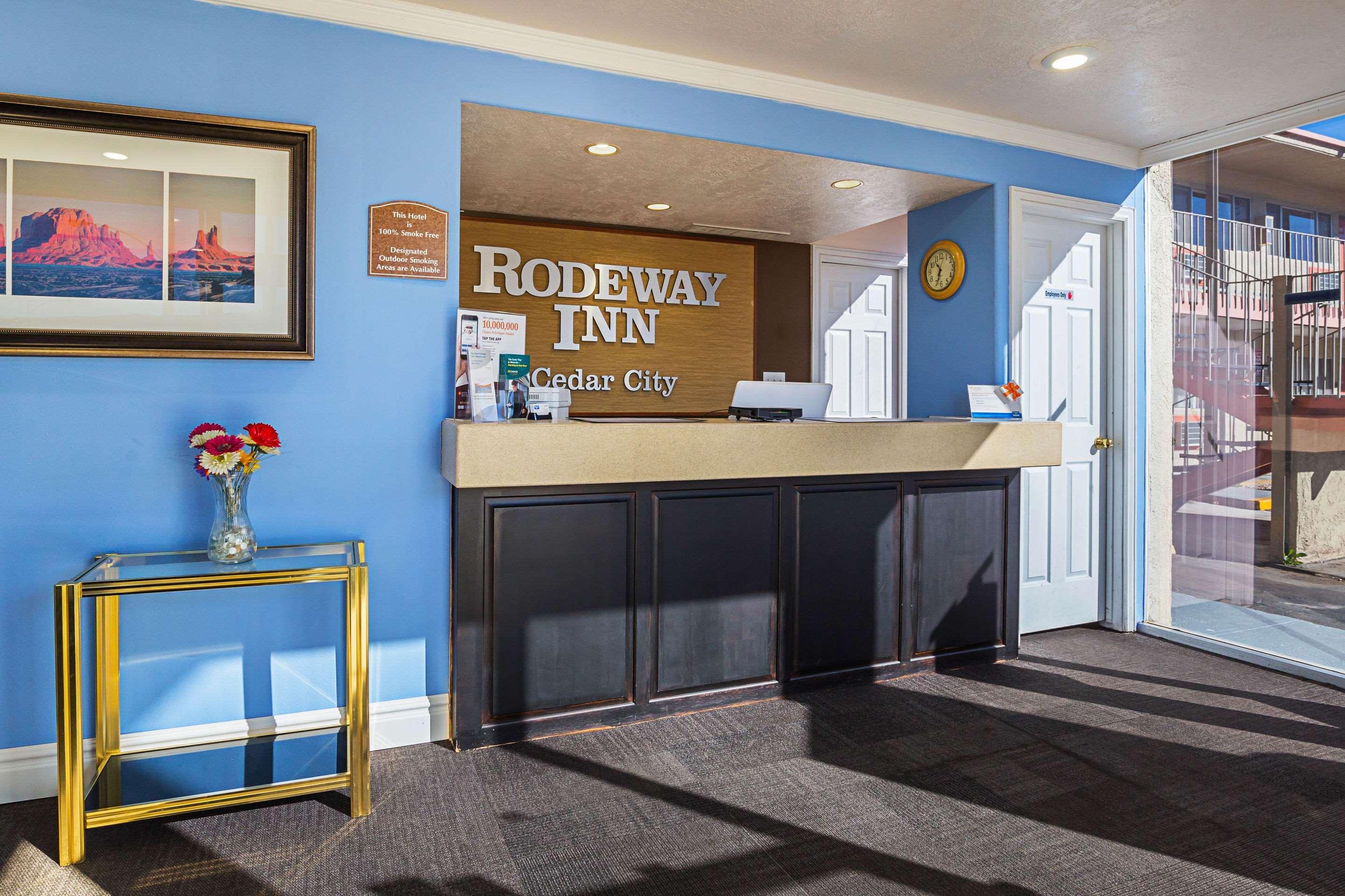 Rodeway Inn Cedar City Exterior photo