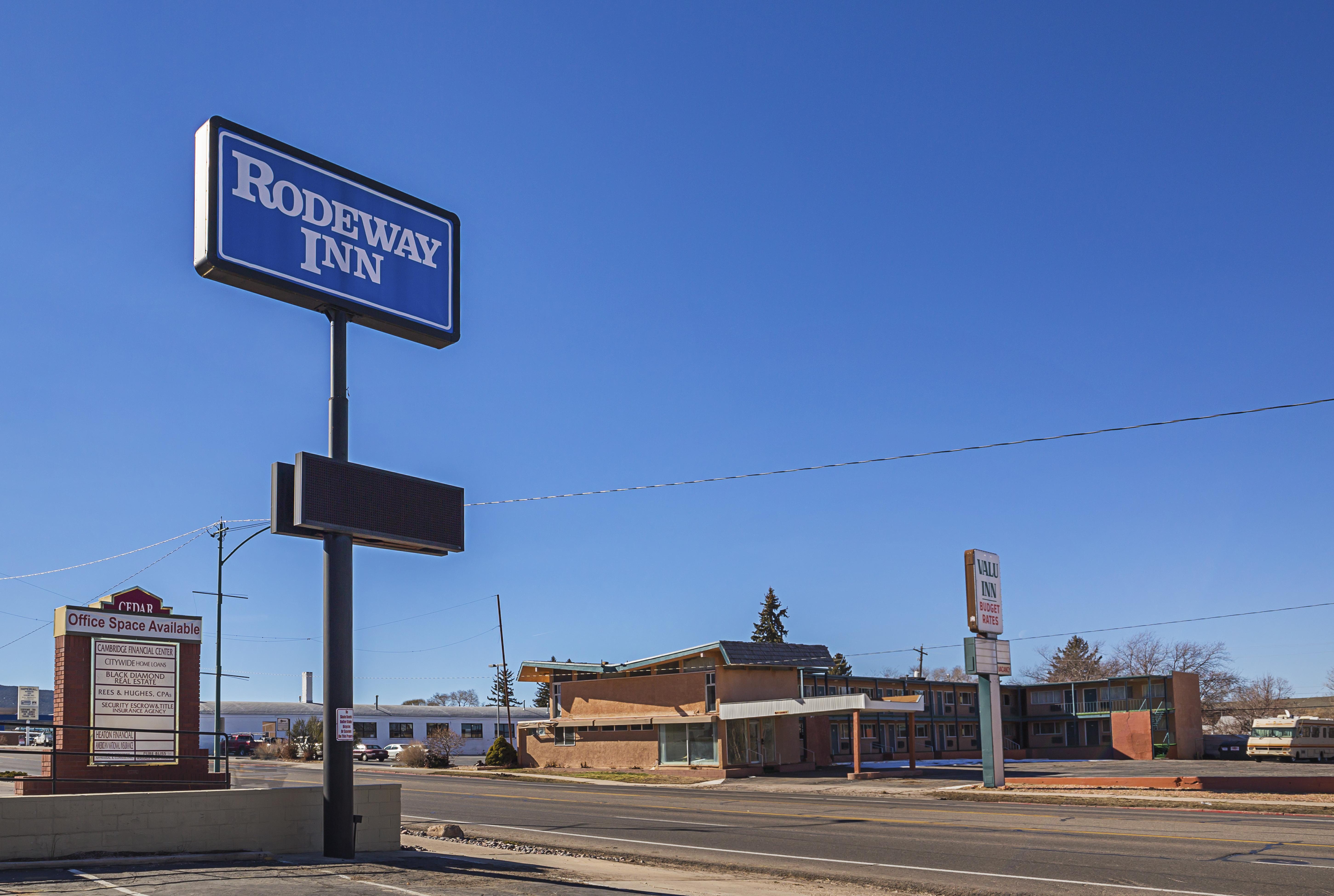 Rodeway Inn Cedar City Exterior photo