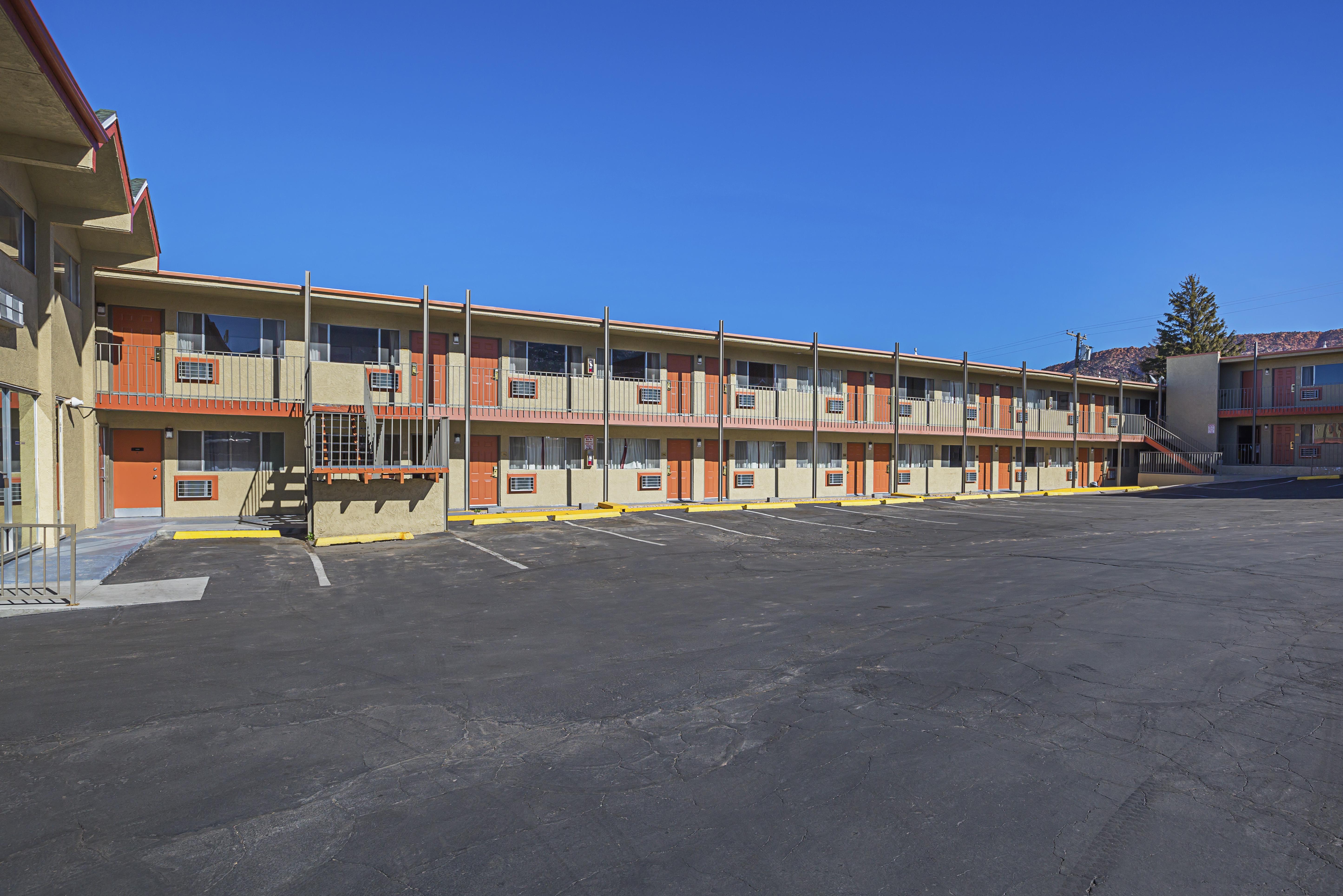Rodeway Inn Cedar City Exterior photo