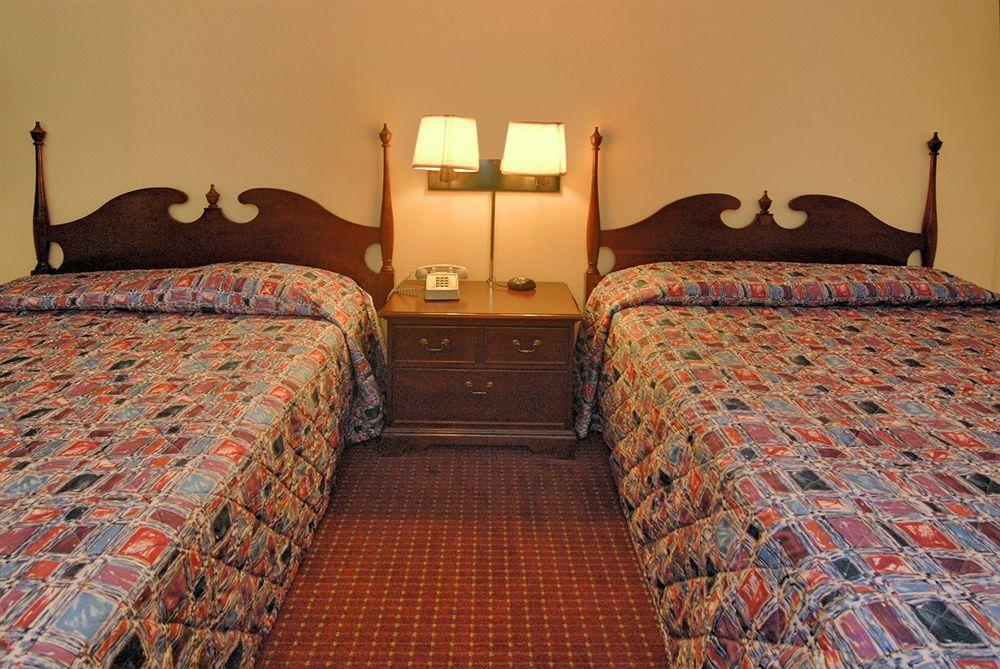 Rodeway Inn Cedar City Exterior photo