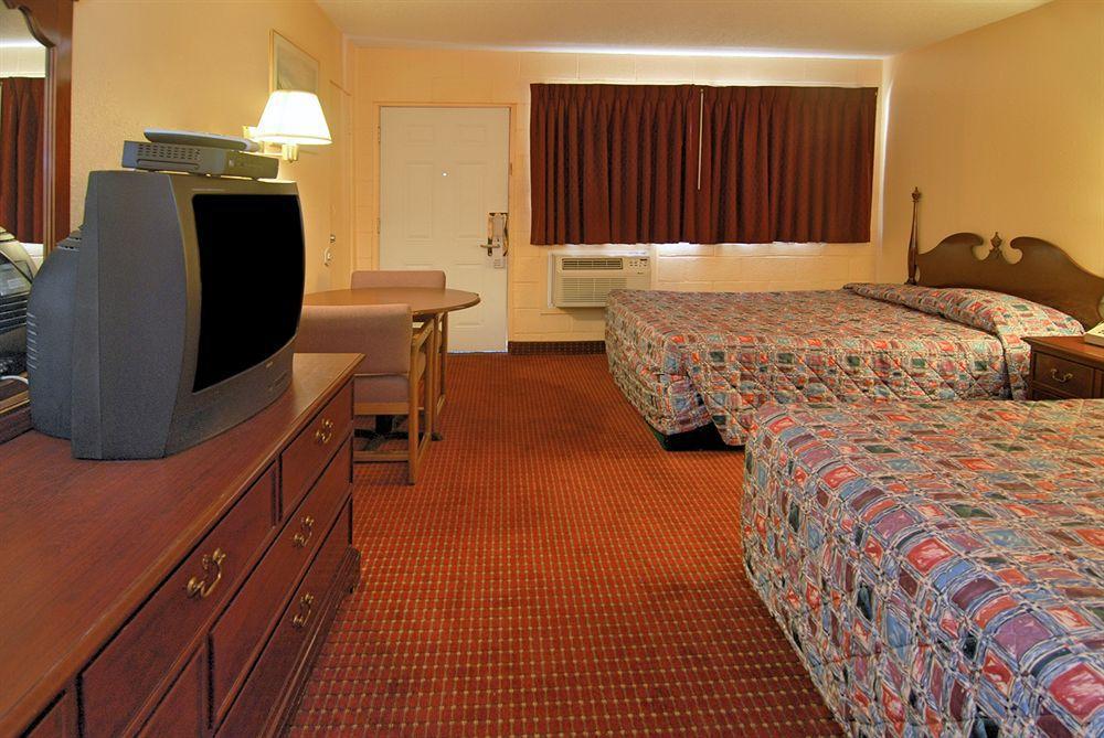 Rodeway Inn Cedar City Exterior photo